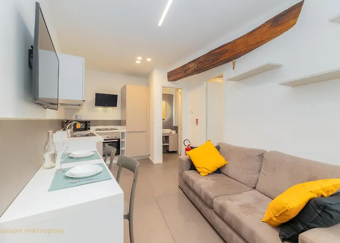 Chiara House 36 *